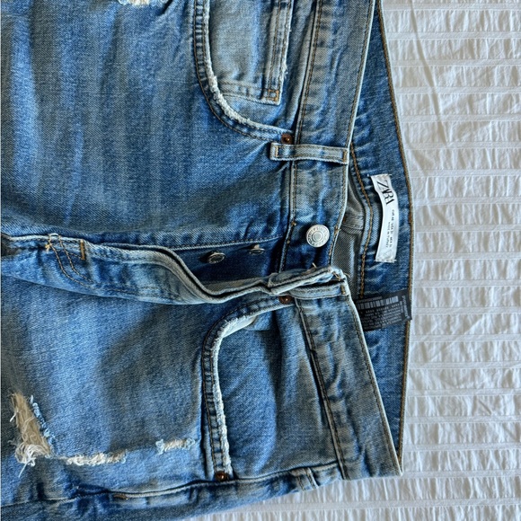 Zara ripped jeans - Picture 2 of 4